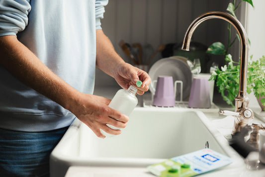 How to use the SINI cleaning tabs